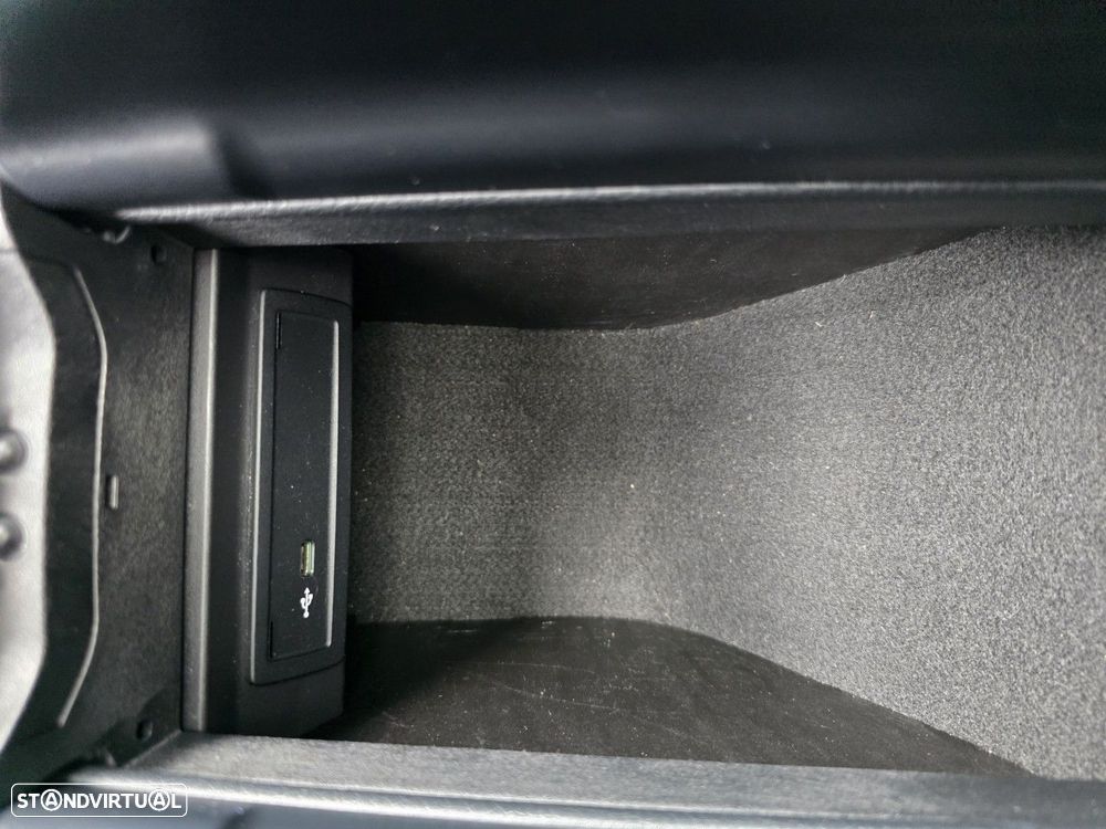 Mercedes-Benz CLA 200 d 4Matic 8G-DCT AMG Line - 30