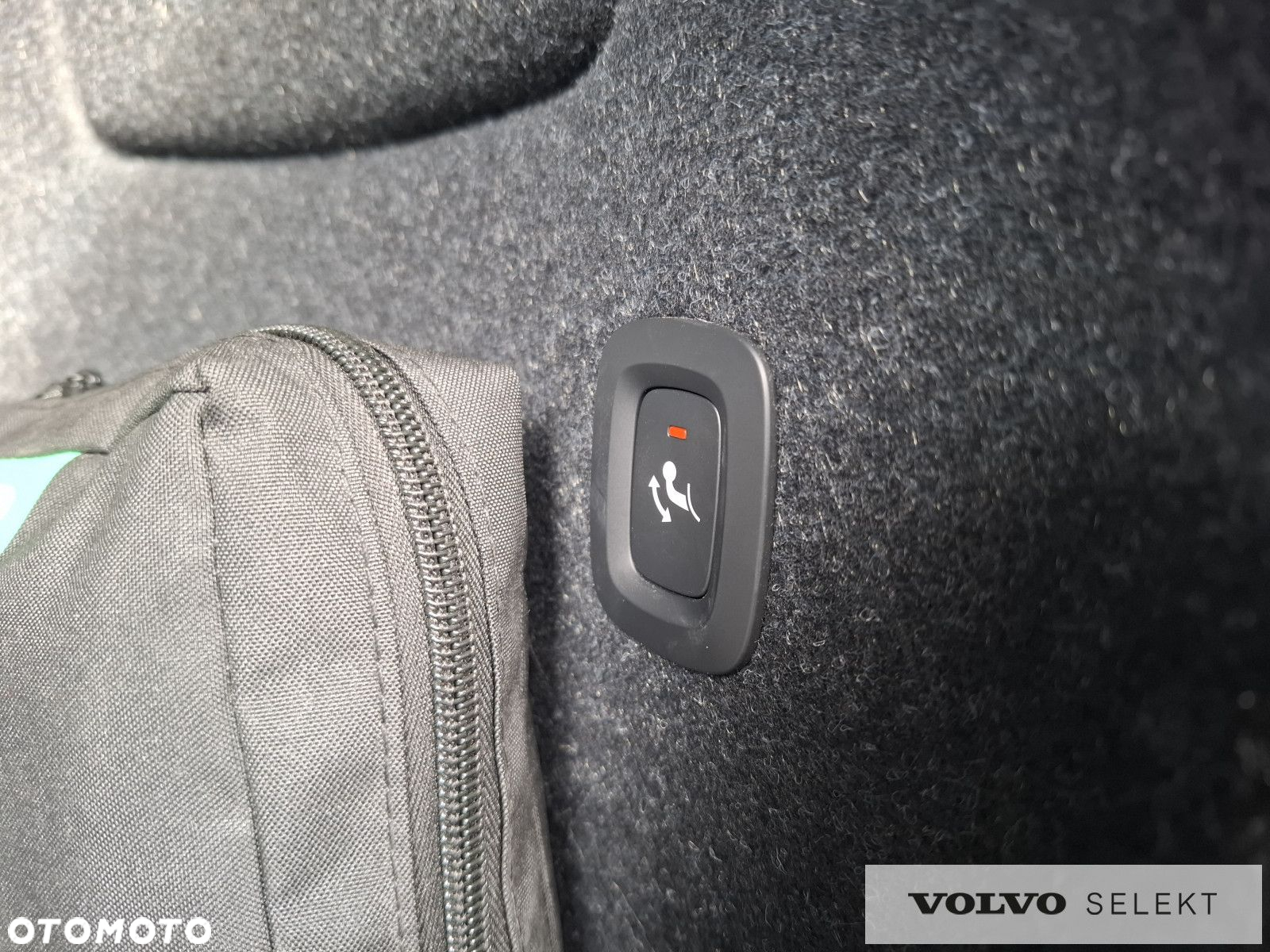 Volvo XC 40 - 32