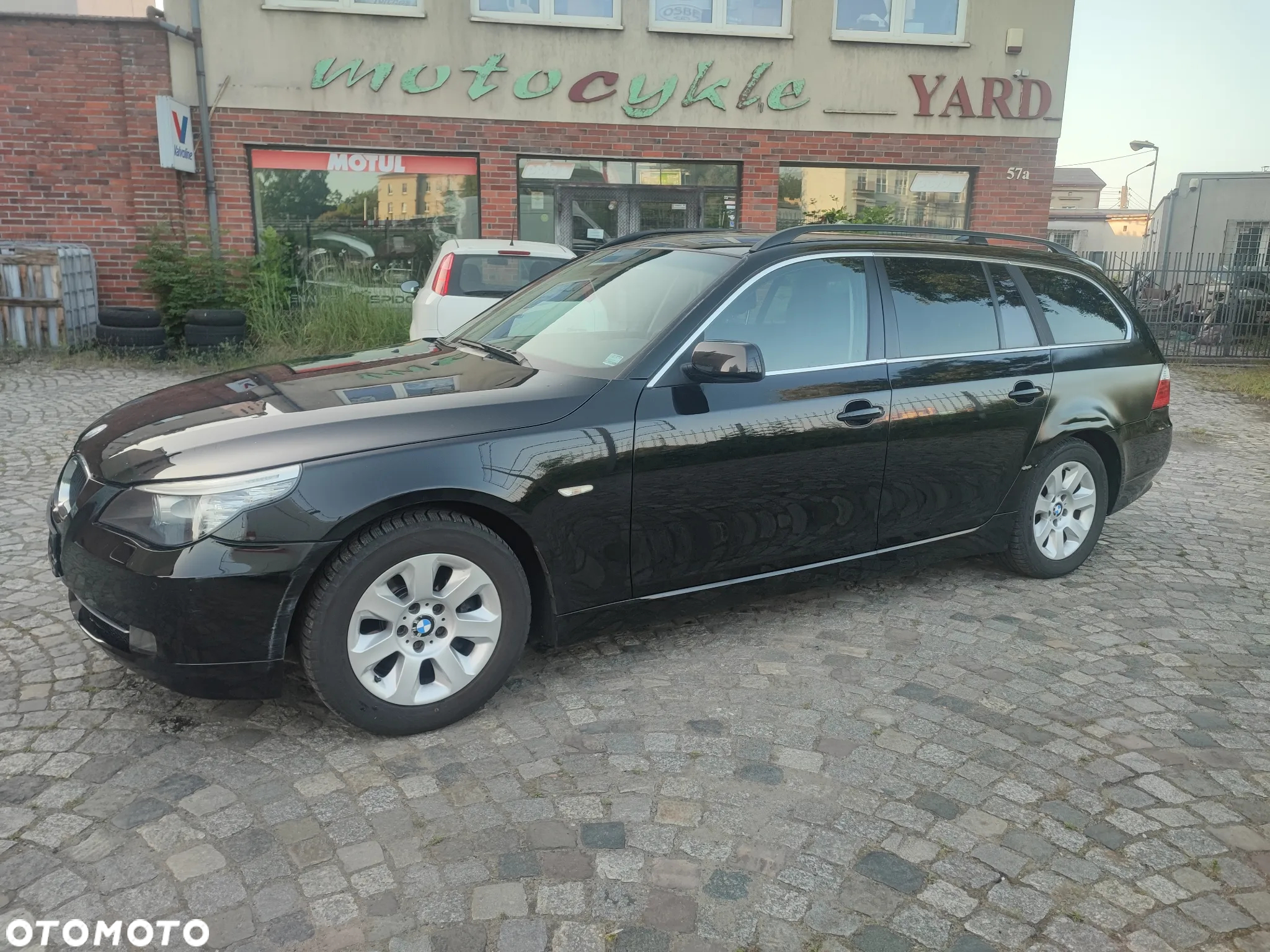 BMW Seria 5 520d Touring - 8