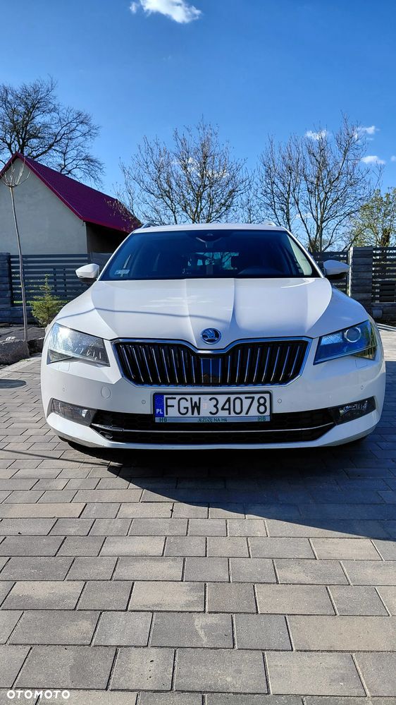 Skoda Superb 2.0 TDI Style DSG - 3