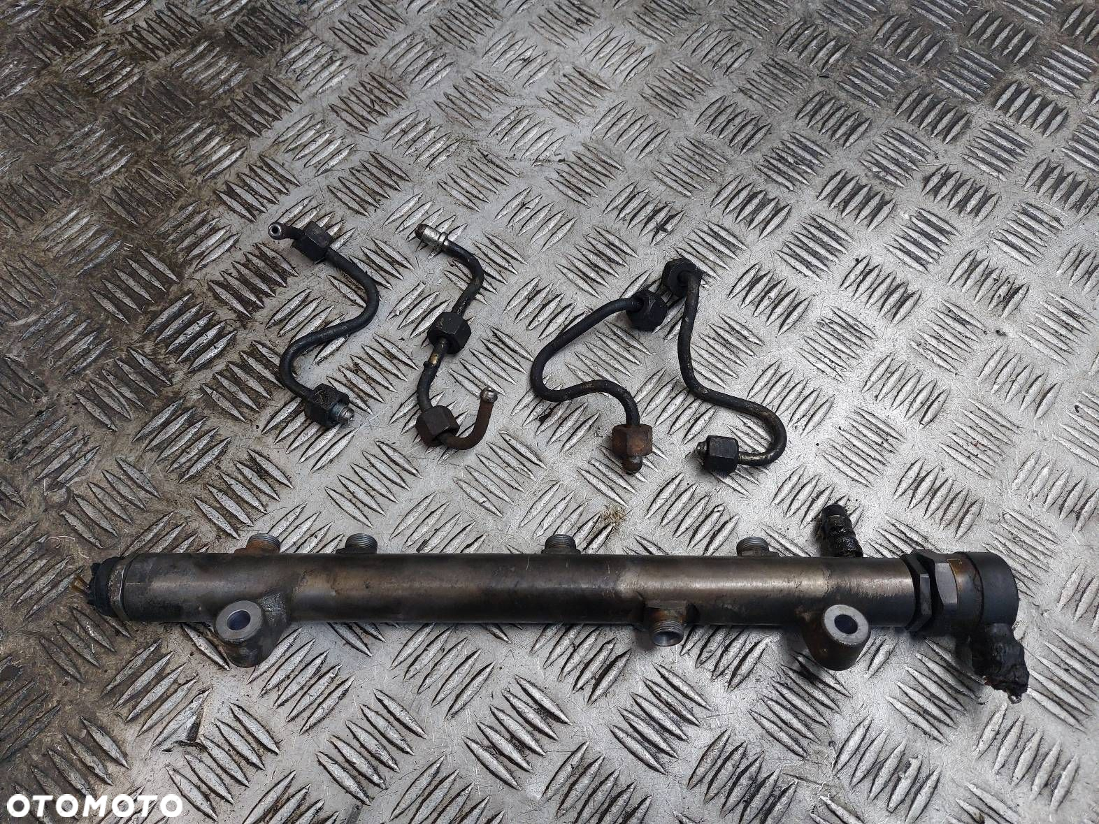 LISTWA WTRYSKOWA IVECO DAILY IV LIFT 3.0 D 504371261 - 2