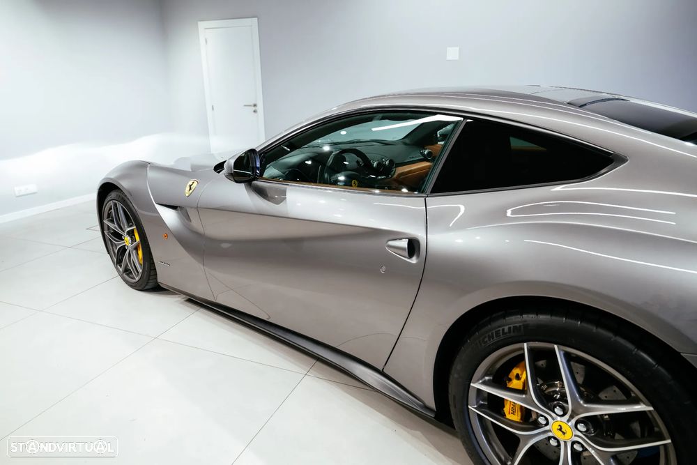 Ferrari F12 Berlinetta 6.3 V12 - 7