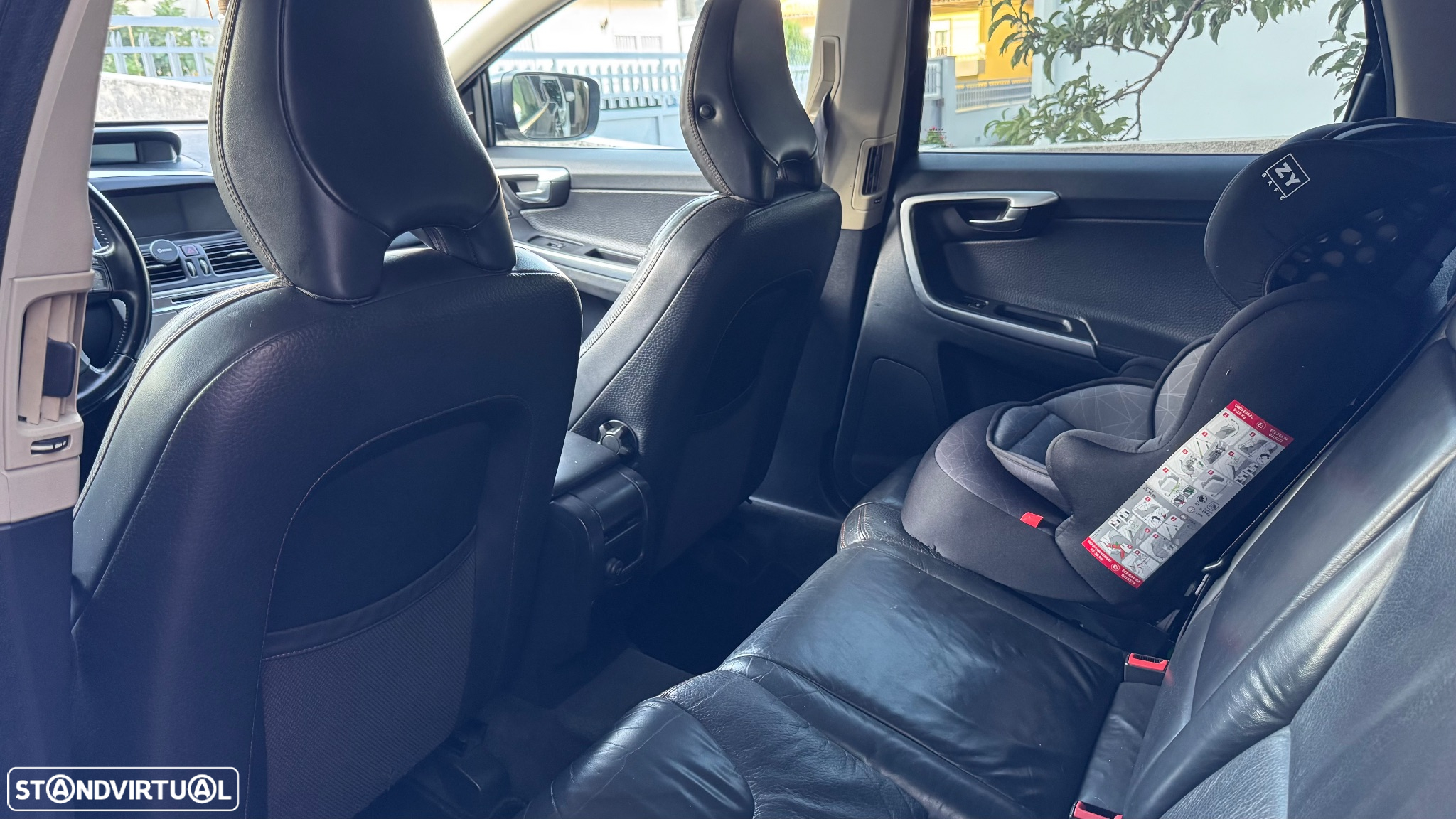 Volvo XC 60 D5 Summum - 12
