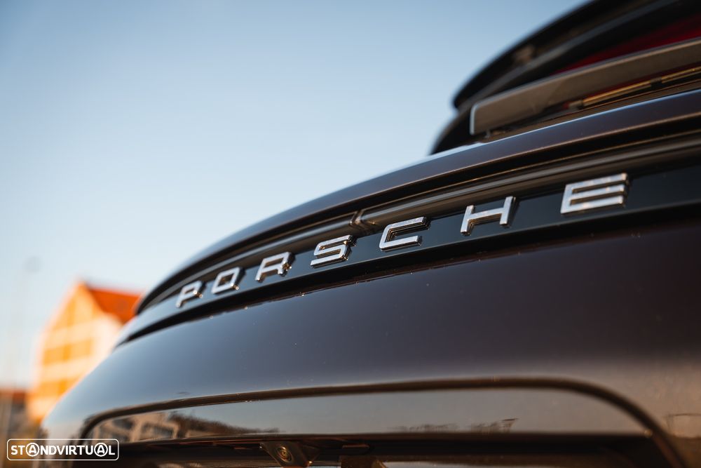 Porsche Panamera Sport Turismo 4 E-Hybrid - 30
