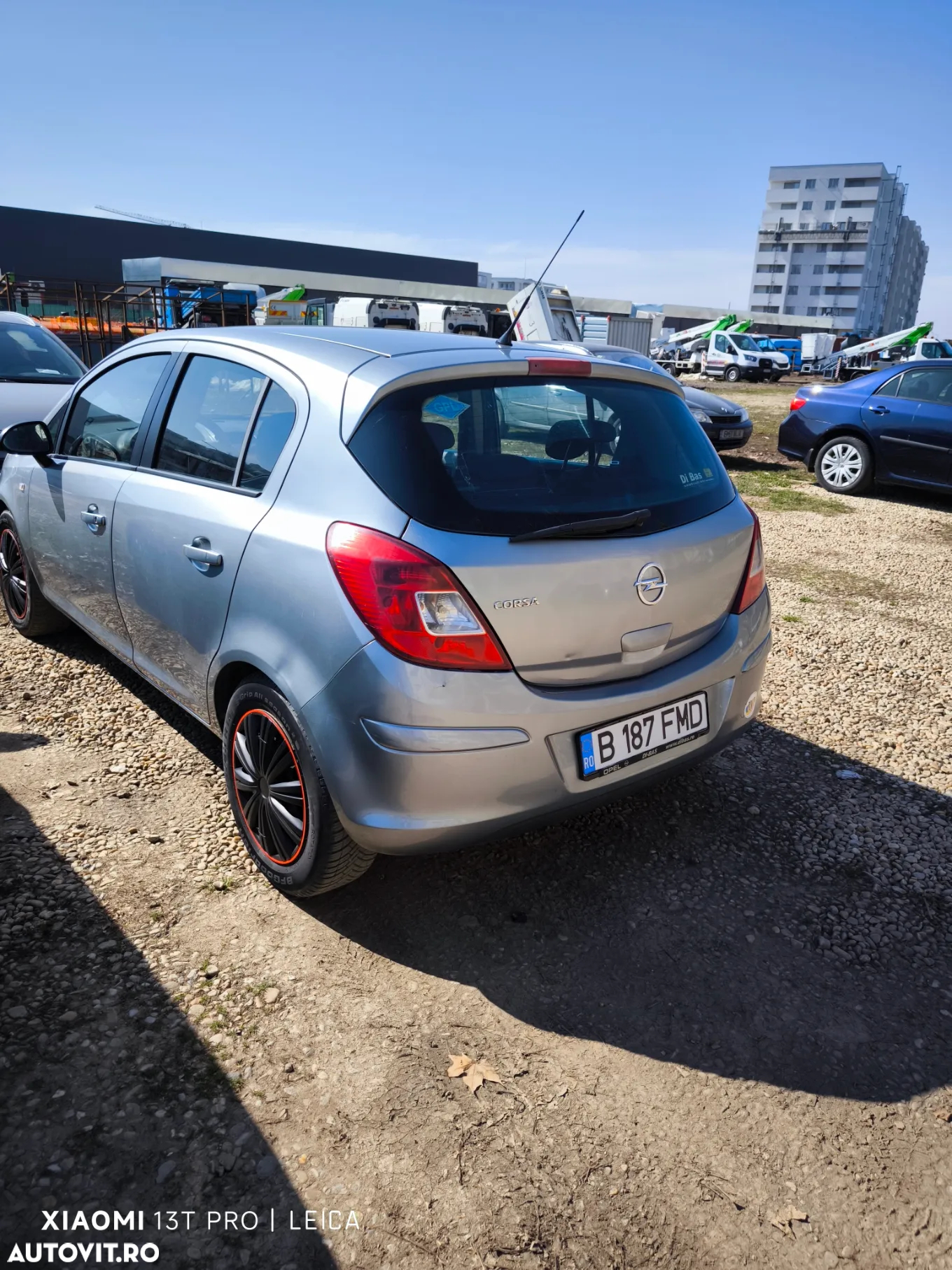 Opel Corsa 1.4 Cosmo - 2