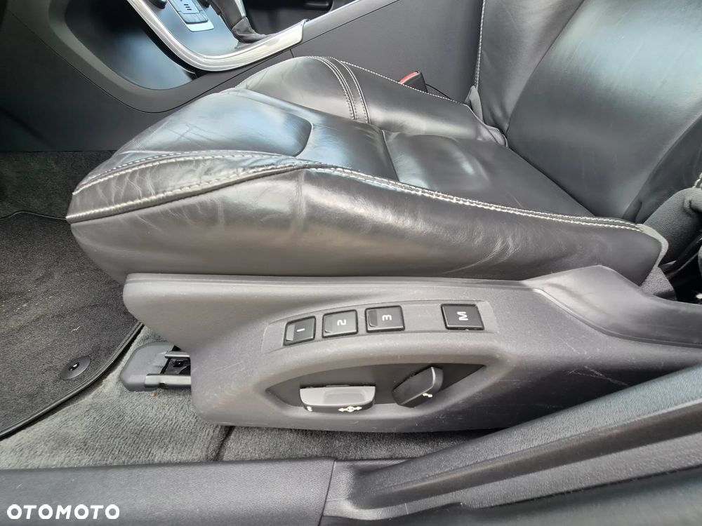 Volvo S60 D4 Drive-E Summum - 32