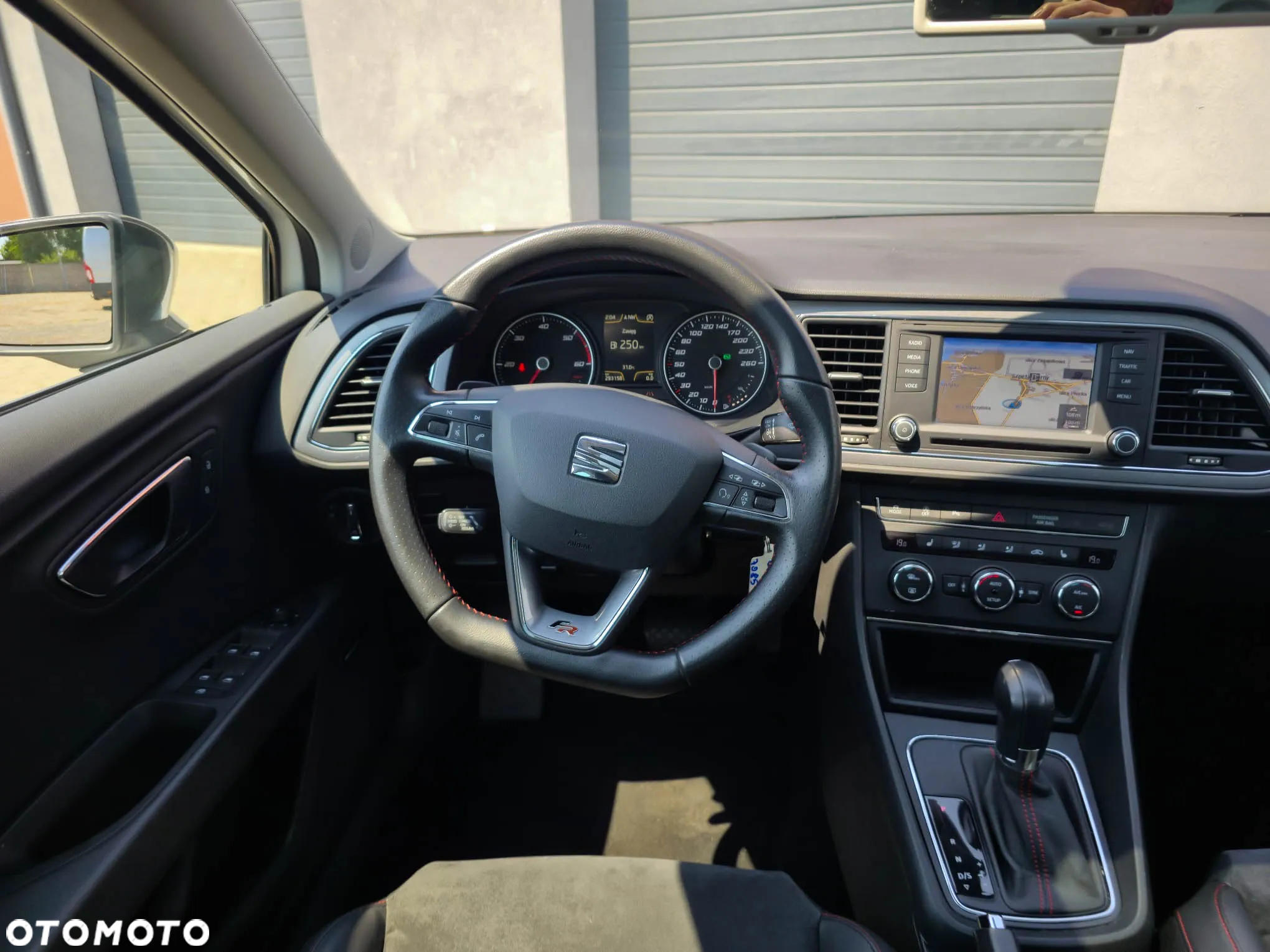 Seat Leon 2.0 TDI DPF DSG FR - 32