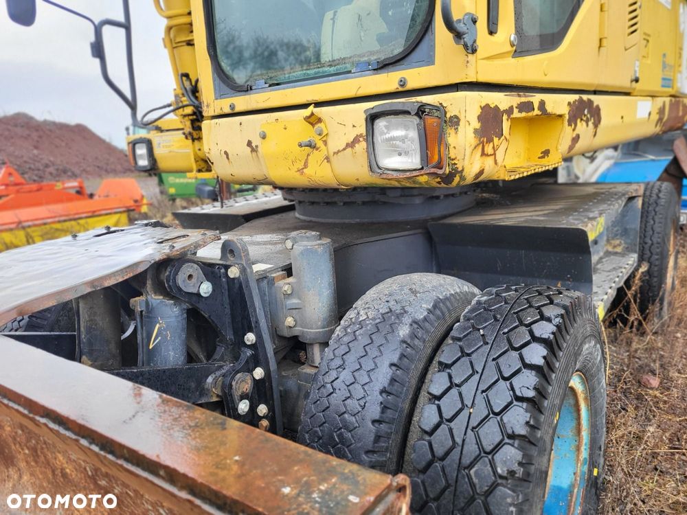 Komatsu Pw 220-7 4X4 - 34