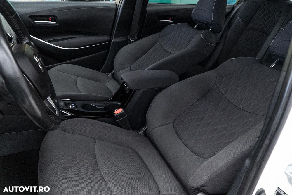 Toyota Corolla 1.8 HSD Dynamic - 15