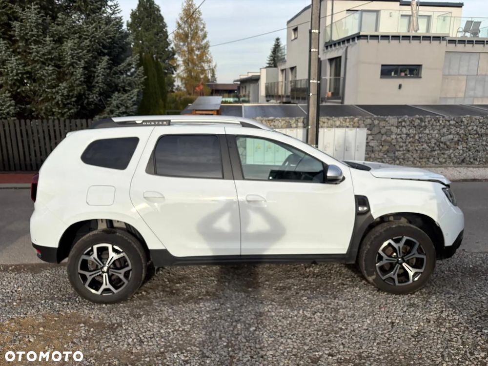 Dacia Duster 1.2 TCe Celebration S&S EU6 - 4
