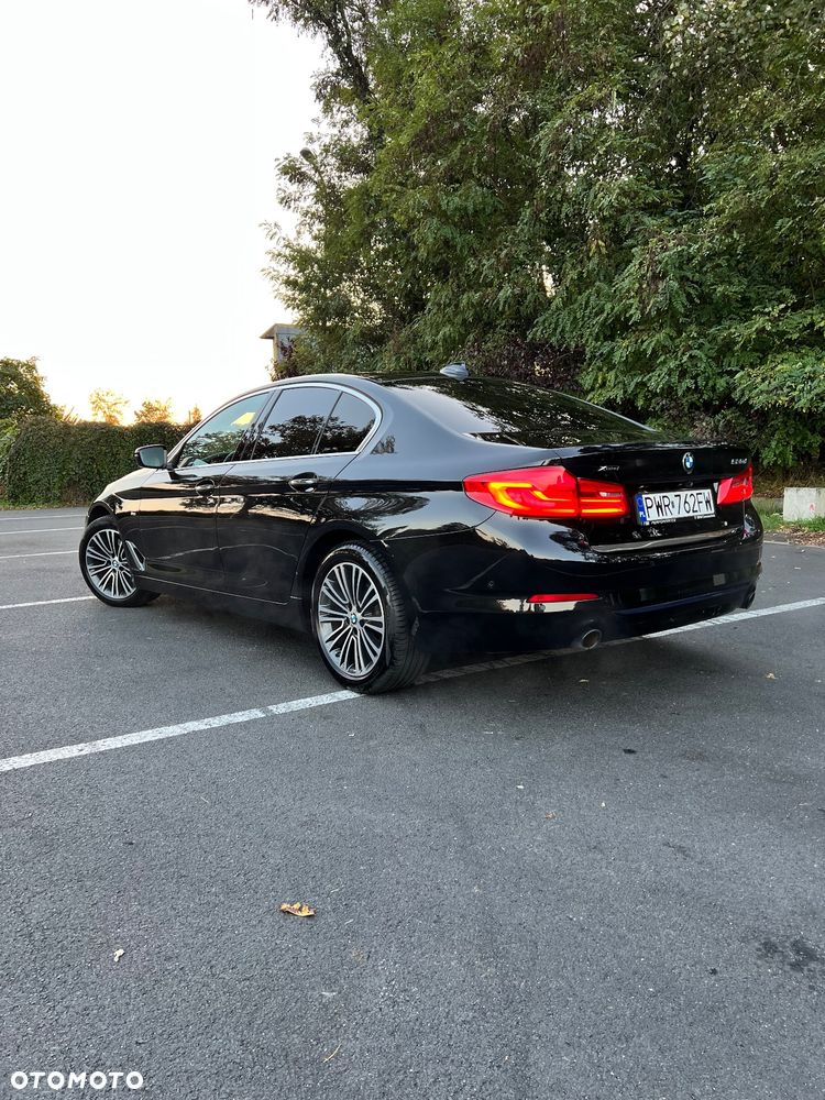 BMW Seria 5 520d xDrive - 15