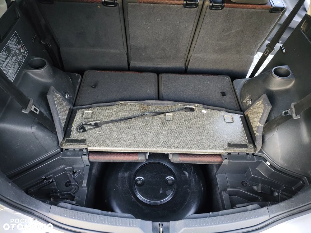 Toyota Verso 1.8 Sol plus 7os - 39