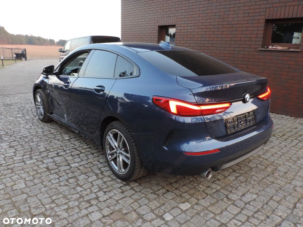 BMW Seria 2 218i Edition Colorvision - 23