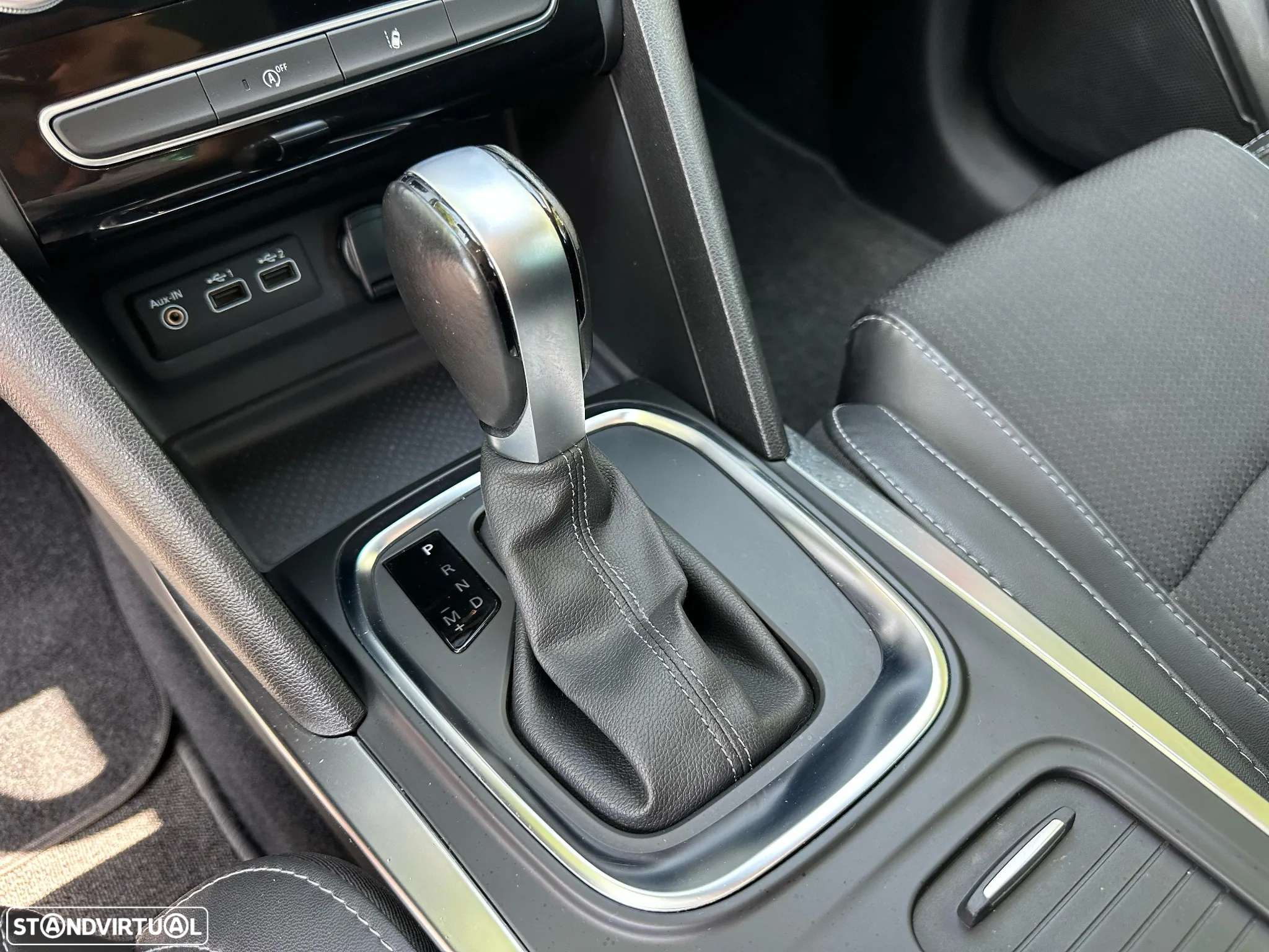 Renault Mégane BLUE dCi 115 EDC INTENS - 25