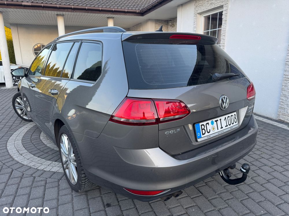Volkswagen Golf 2.0 TDI BlueMotion Technology DSG Lounge - 4