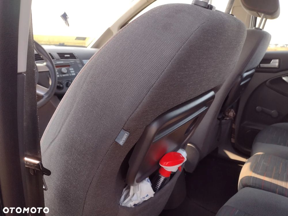 Ford Focus C-Max - 12