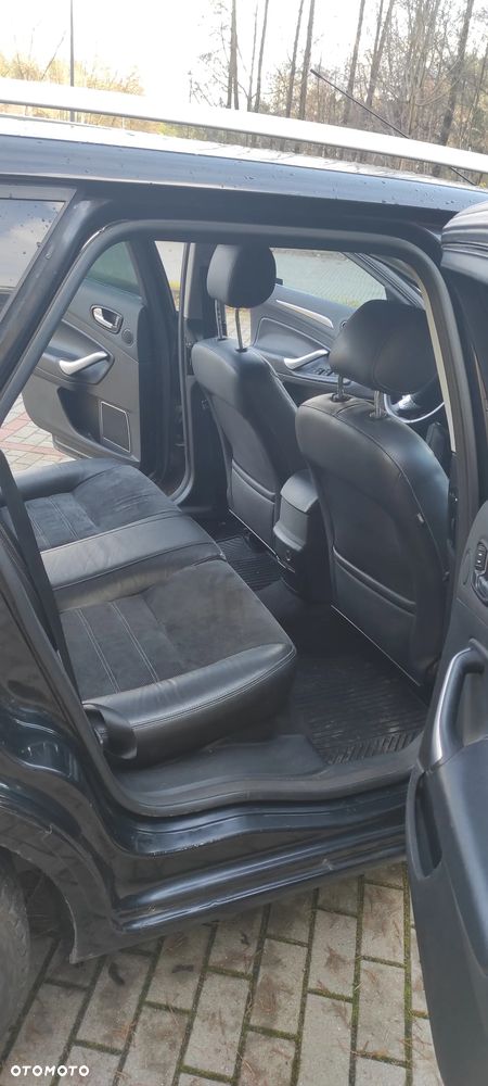 Ford Mondeo 2.5 Black Magic - 23