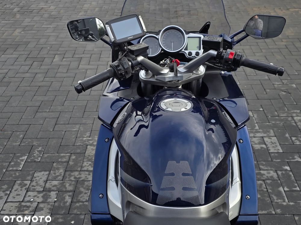 Yamaha FJR - 8