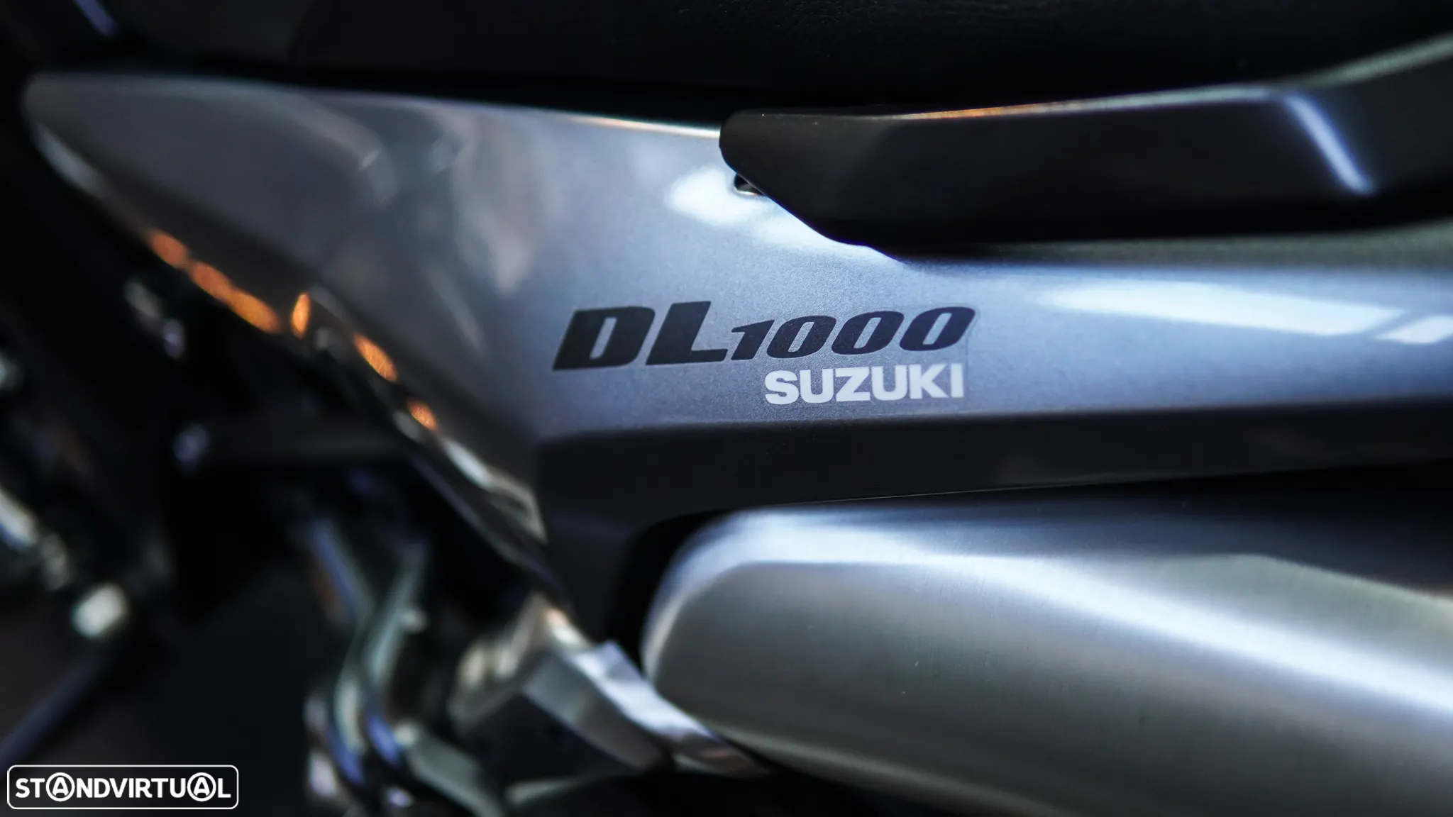 Suzuki DL V-STROM 1000 - 4