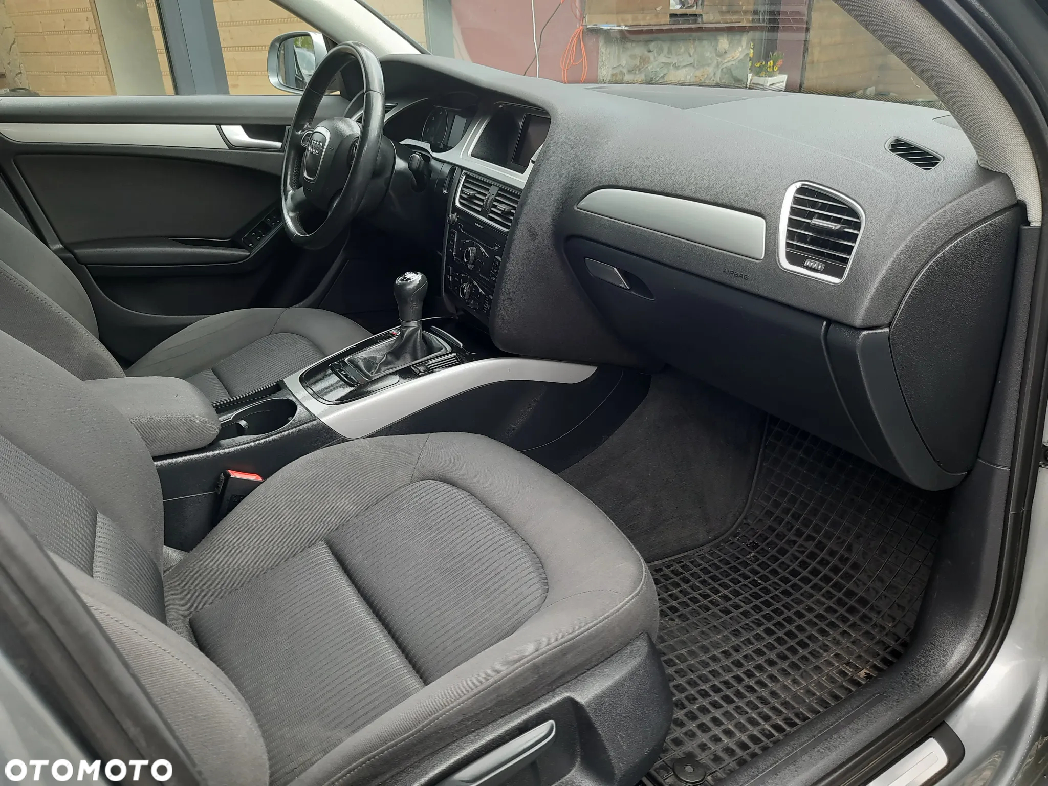Audi A4 Avant 2.0 TDI DPF Ambiente - 9