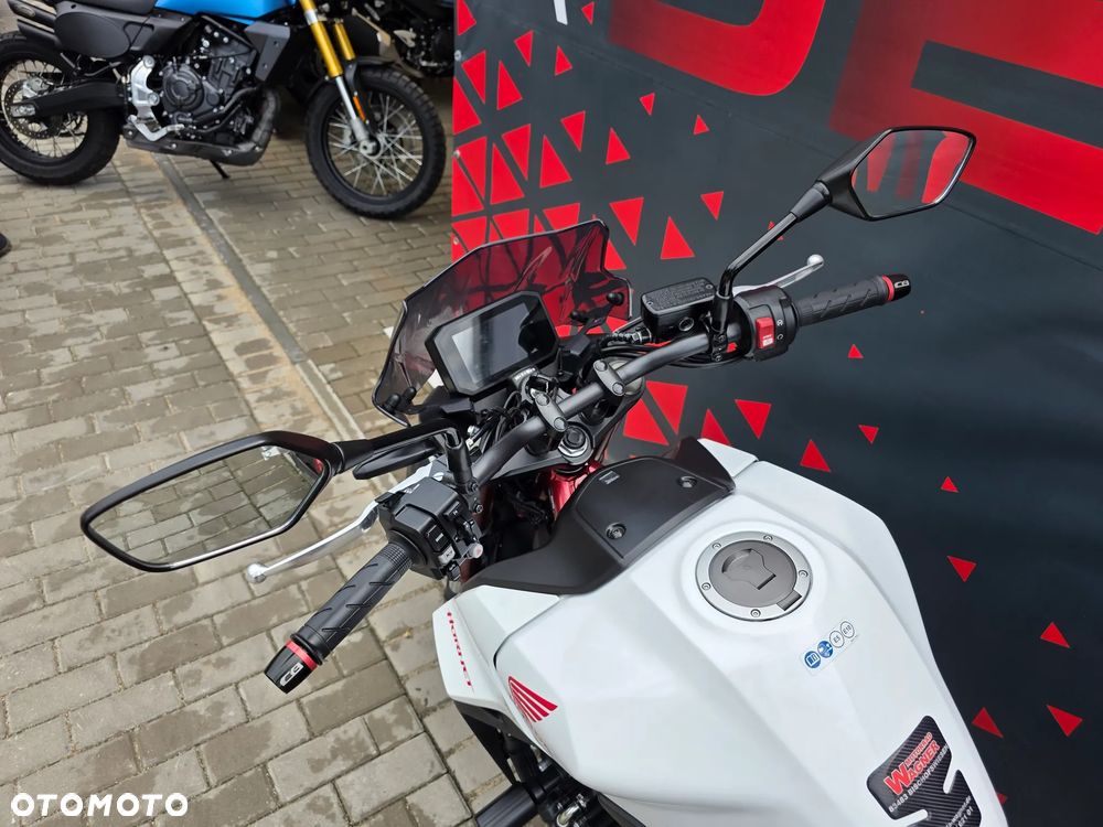 Honda Hornet - 16
