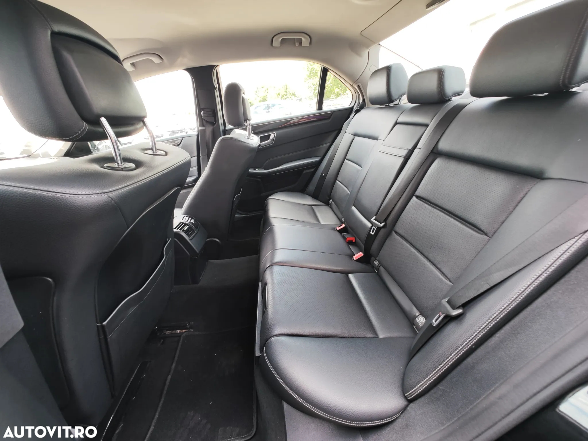 Mercedes-Benz E 220 BlueTEC 9G-TRONIC Avantgarde - 12