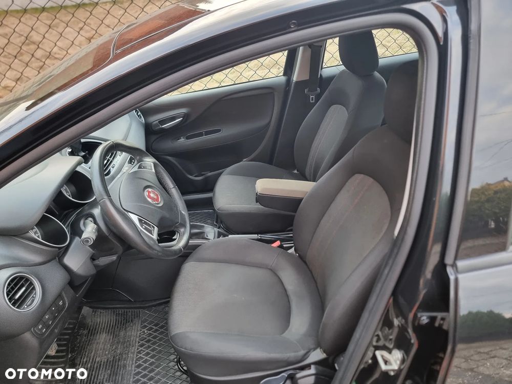 Fiat Punto 1.4 Easy S&S - 9