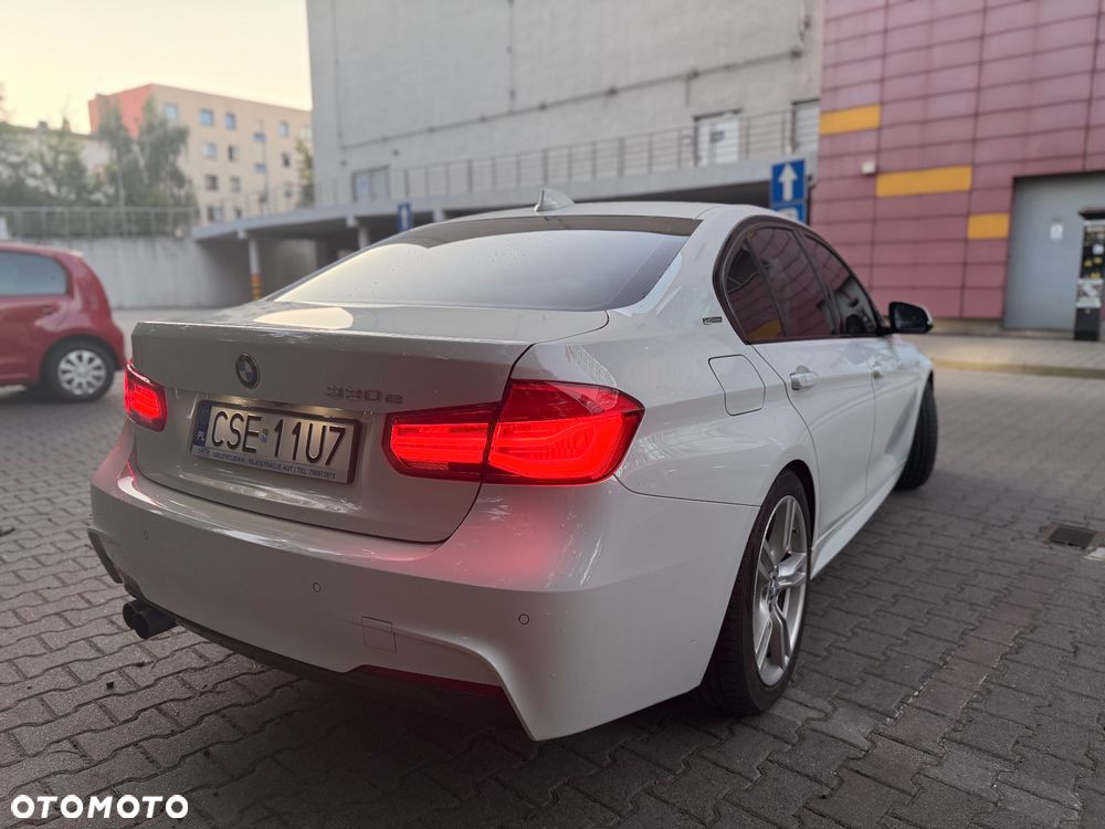 BMW Seria 3 330e iPerformance M Sport - 5