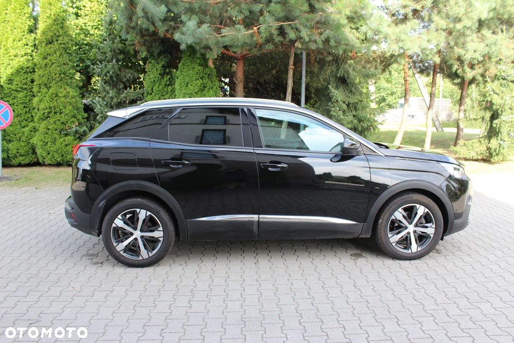 Peugeot 3008 1.2 PureTech Allure S&S - 9