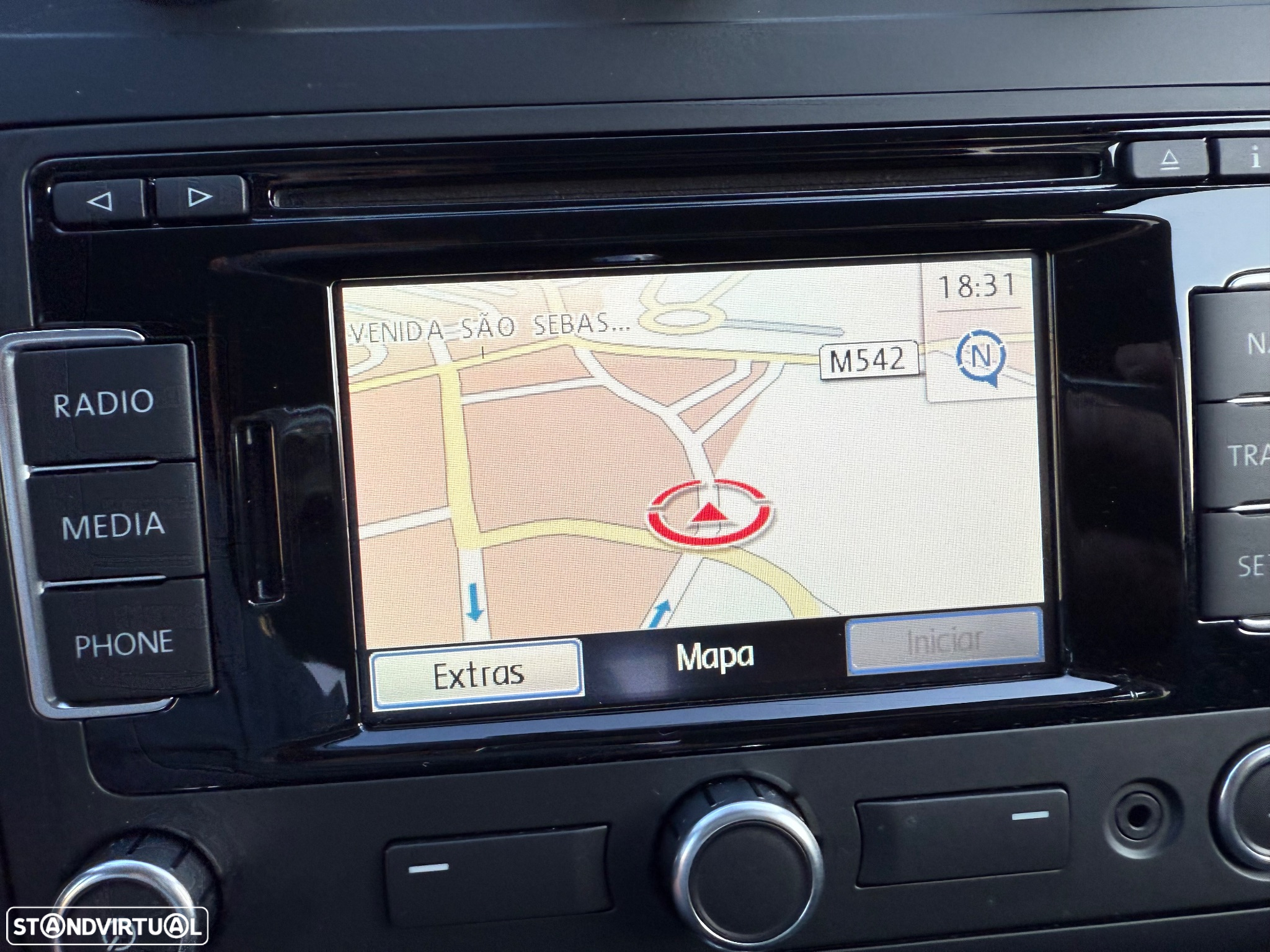 VW Touran 1.6 TDI DPF BlueMotion DSG Comfortline - 31