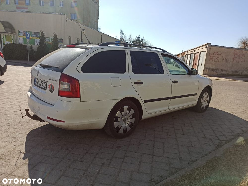 Skoda Octavia 1.6 Mint - 6