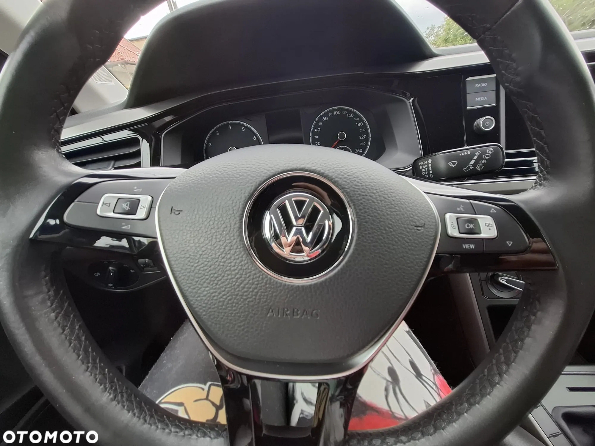 Volkswagen Polo 1.0 Comfortline - 12