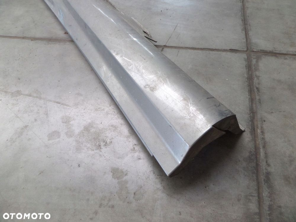 mercedes-benz oe a2046981454 listwa progowa - 2