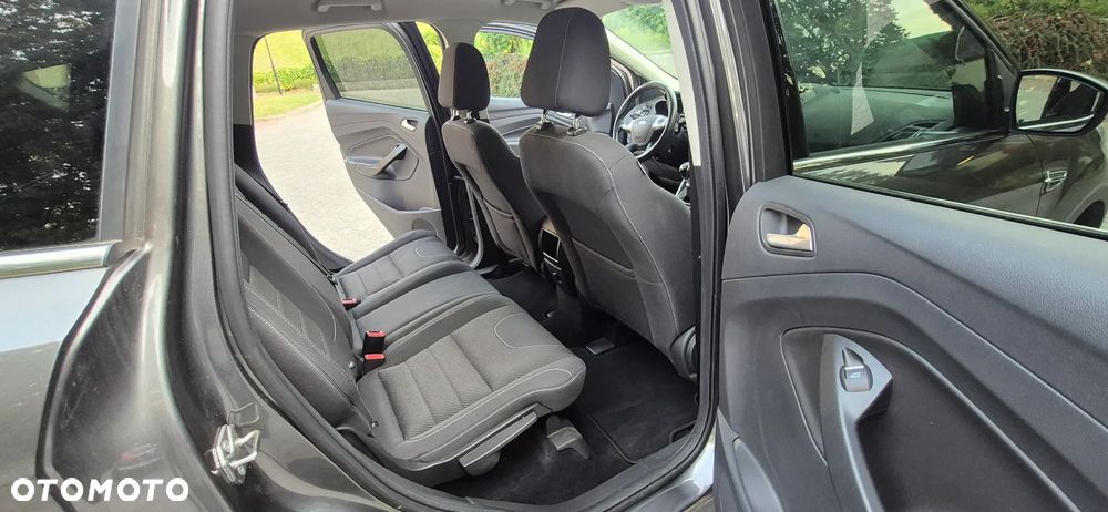 Ford Kuga - 22