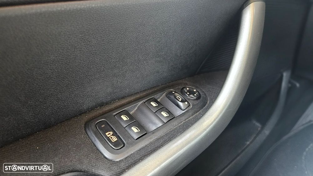 Peugeot 308 1.6 HDi Premium - 11