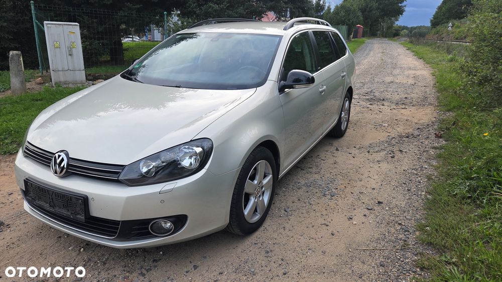 Volkswagen Golf - 1