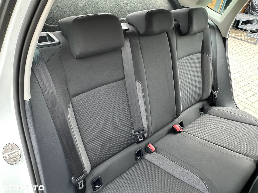 Volkswagen Polo - 24