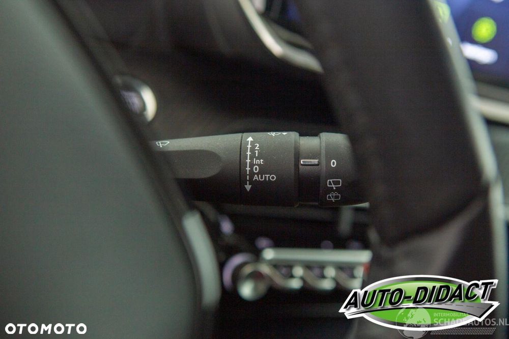 Peugeot 208 Elektromotor 136 Allure Pack - 23