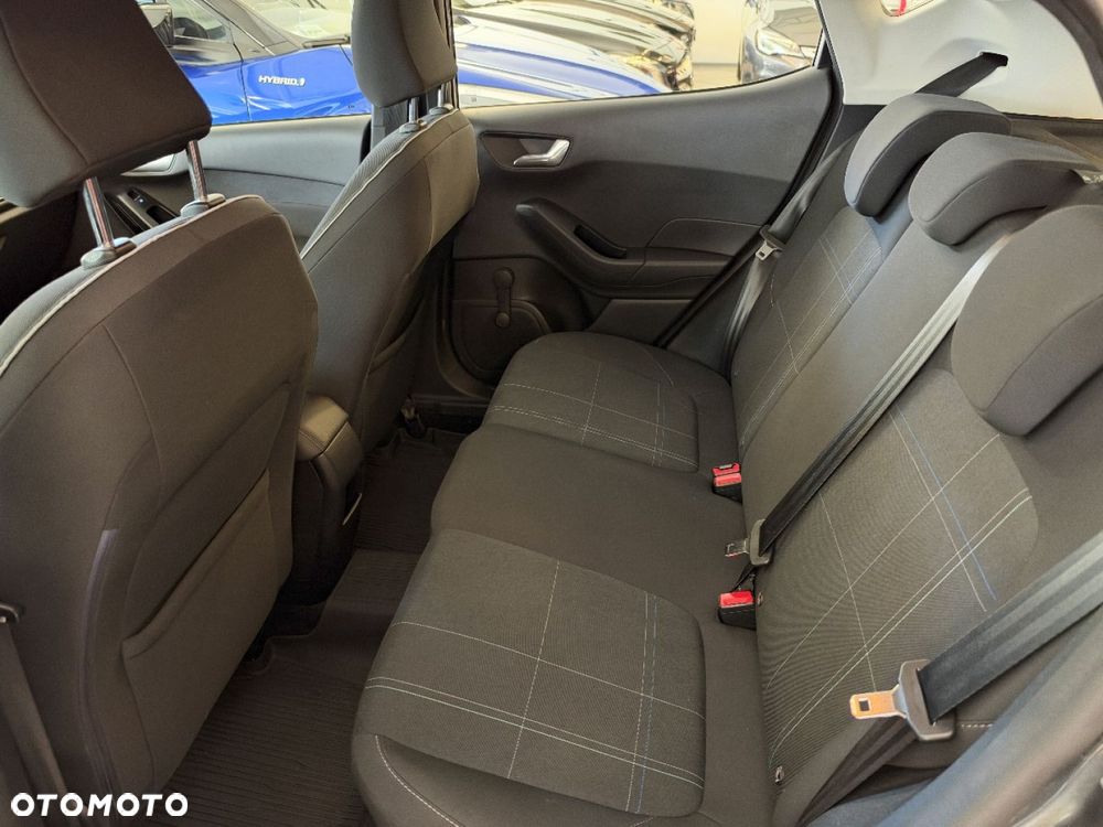Ford Fiesta - 22