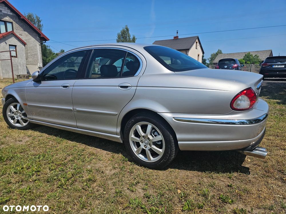 Jaguar X-Type - 9