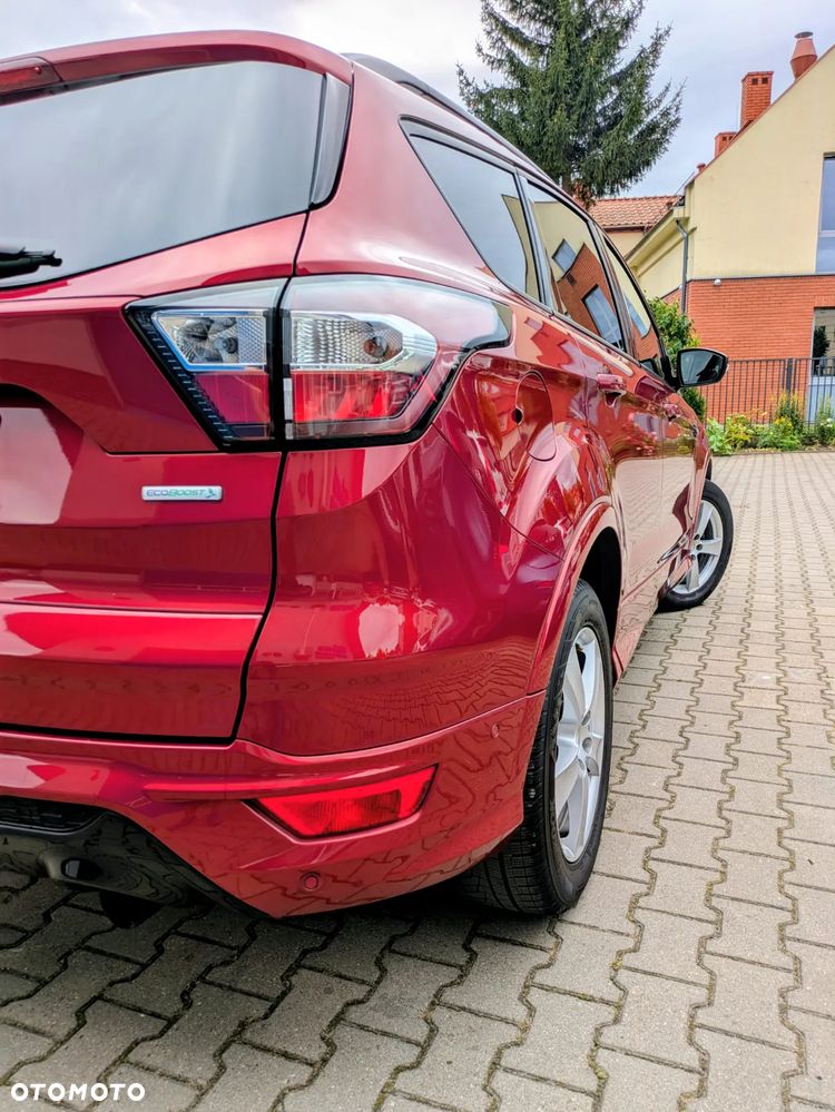 Ford Kuga 1.5 EcoBoost 2x4 ST-Line - 10