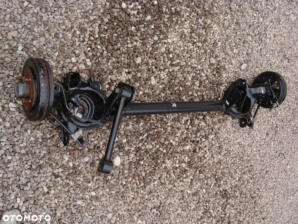 oś tylna belka zawieszenia micra k11 bez abs !!! - 2