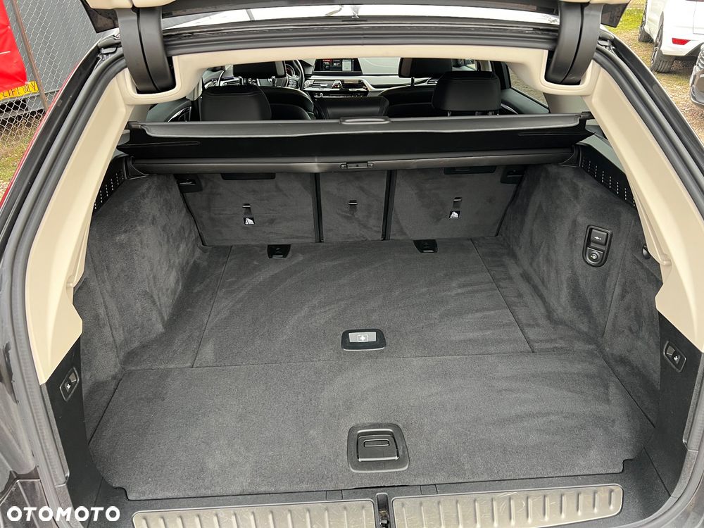 BMW Seria 5 520d Luxury Line sport - 26