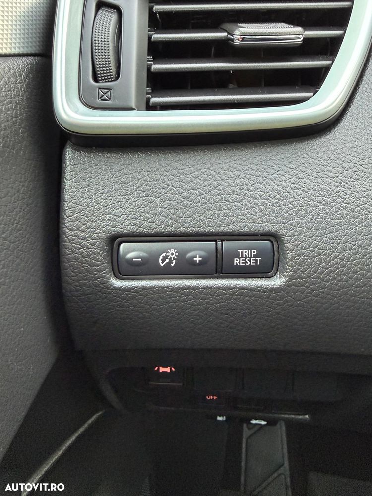 Nissan Qashqai 1.3 DIG-T DCT TEKNA - 33