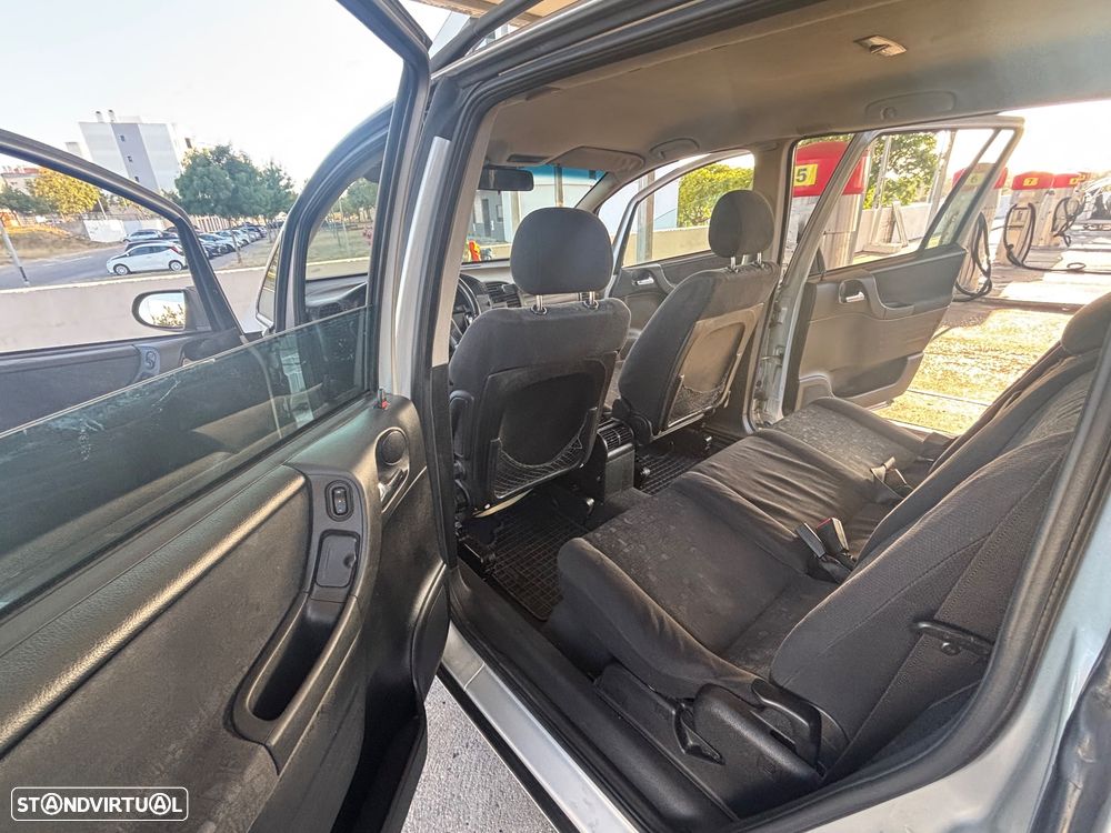Opel Zafira 2.0 DTi - 29