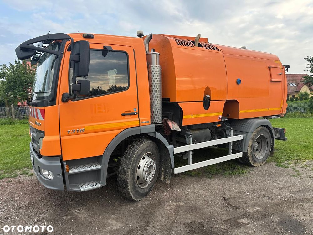 Mercedes-Benz ATEGO - 1