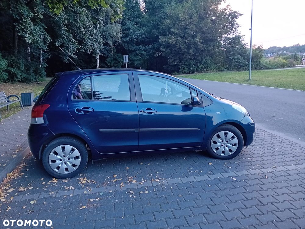 Toyota Yaris 1.33 VVT-i Sol - 4