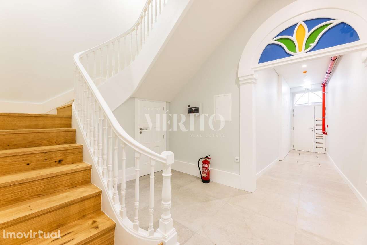 Apartamento T1 Duplex em prédio renovado na zona histórica de Braga - Grande imagem: 2/12