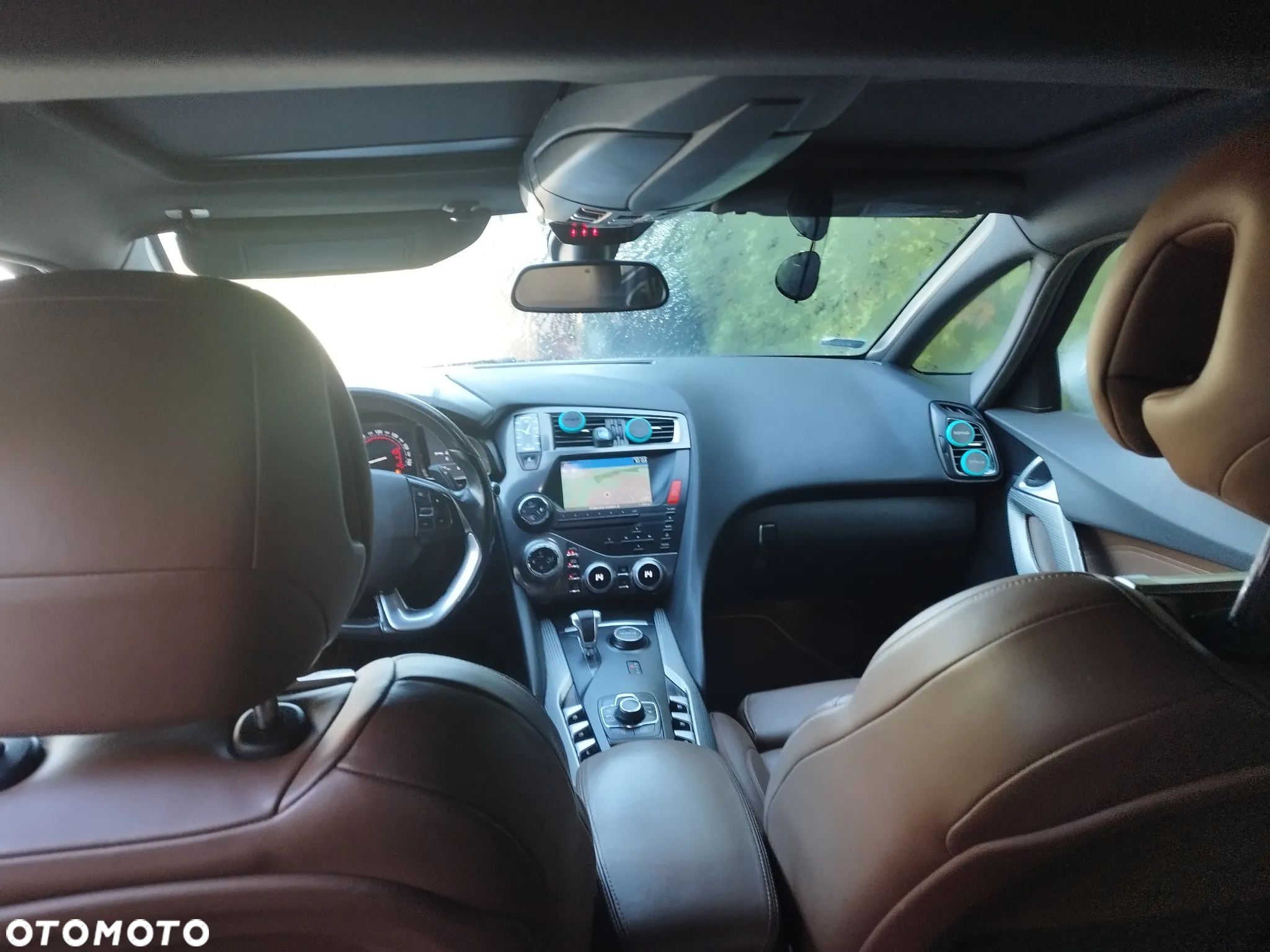 Citroën DS5 2.0 HDi Hybrid4 SportChic MCP - 9