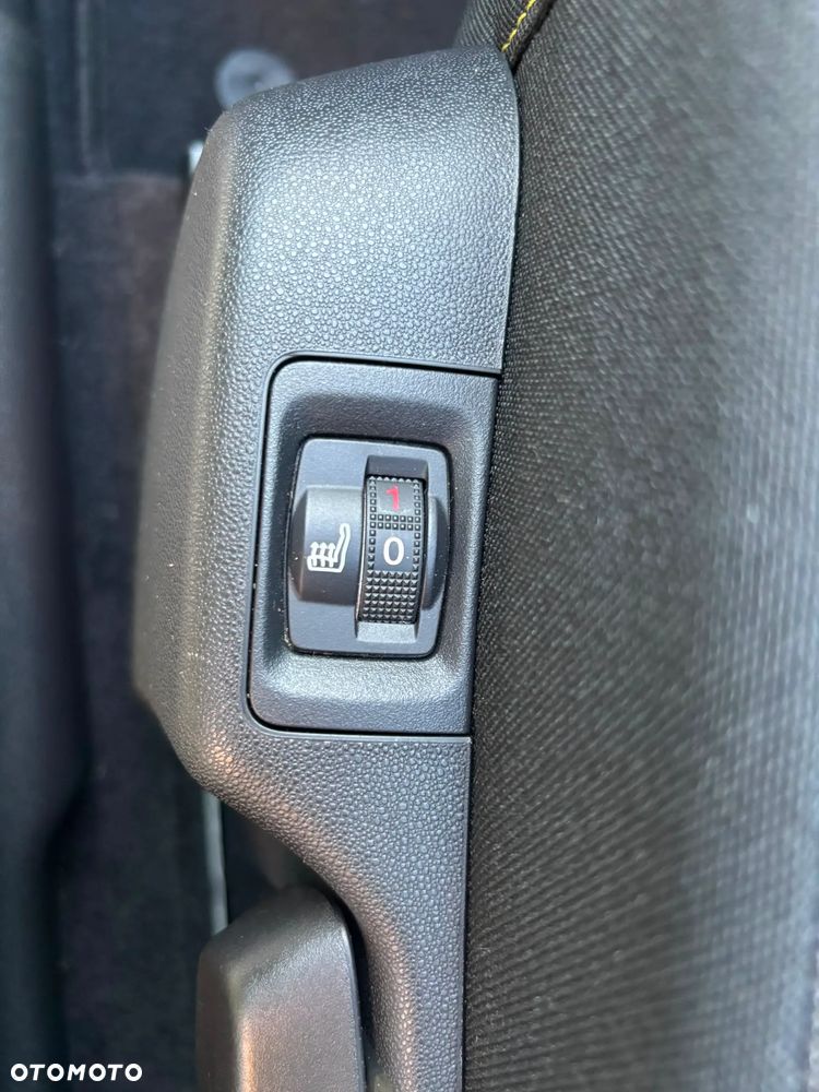 Citroën C3 Pure Tech 82 SHINE - 3